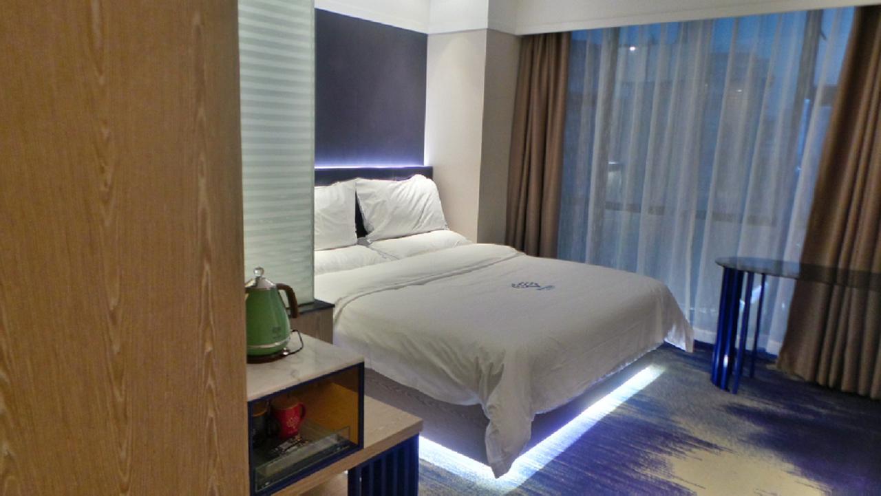 Lifu Hotel Wankel Jiang Tai Road Metro Station Branch Kuangcsou Kültér fotó
